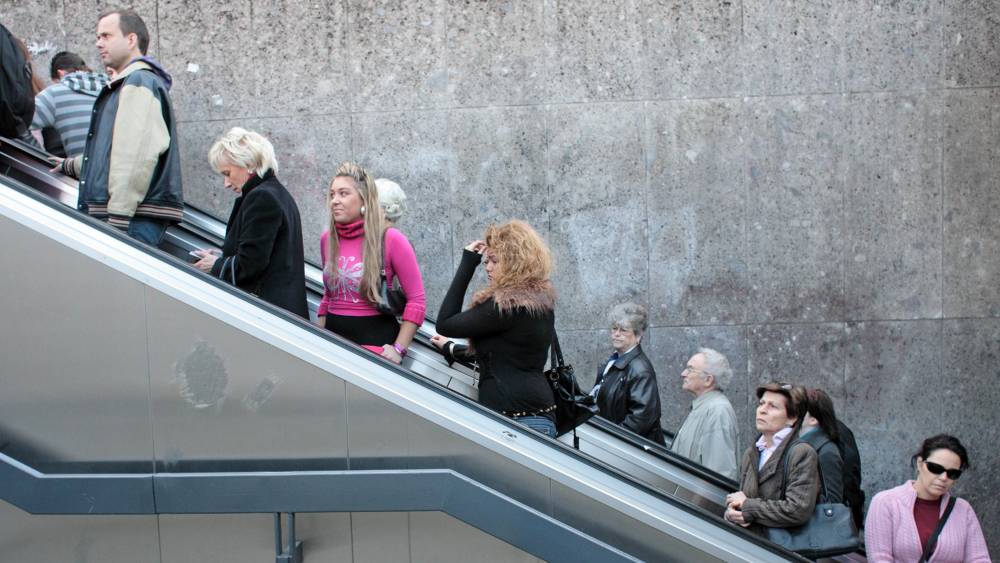 Fast 23 Millionen Deutsche zwischen 18 und 65 Jahren leben als Single, die meisten in Großstädten