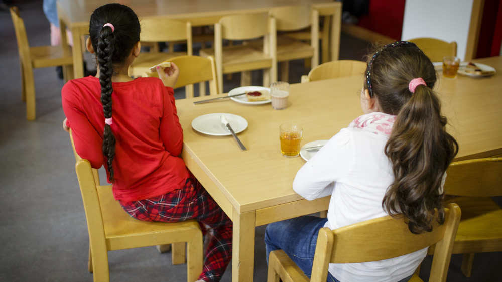 Der Sozialverband Deutschland (SoVD) forderte eine schnelle Umsetzung der von der Ampel-Koalition geplanten Kindergrundsicherung.