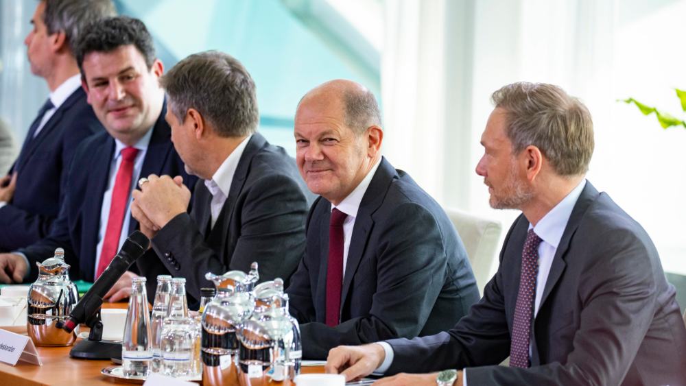 Scholz, Lindner, Habeck und Heil bei einer Sitzung der konzertierten Aktion im Oktober 2022