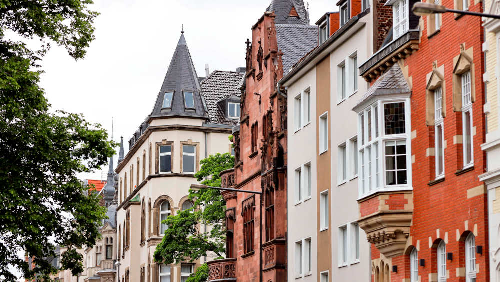 Altbau-Reihenhäuser in der Kölner Innenstadt (Symbolbild)