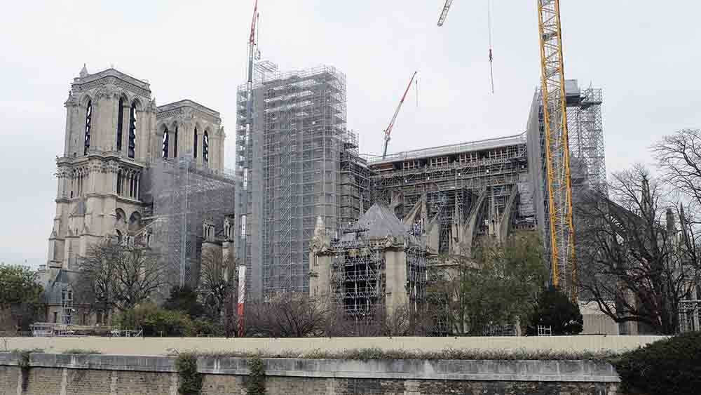 Wann Die Pariser Kathedrale Notre Dame Wieder Eröffnen Soll