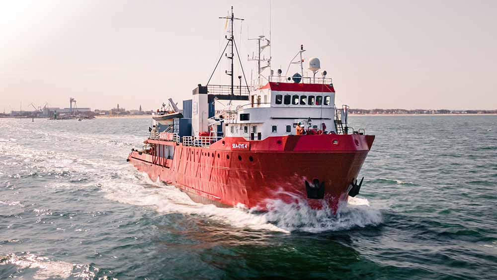 Die Sea-Eye 4 rettet Menschen im Mittelmeer