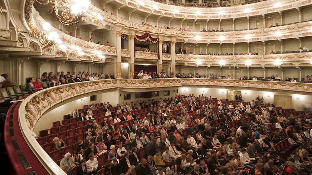 Die Gästezahlen der Semperoper in Dresden steigen