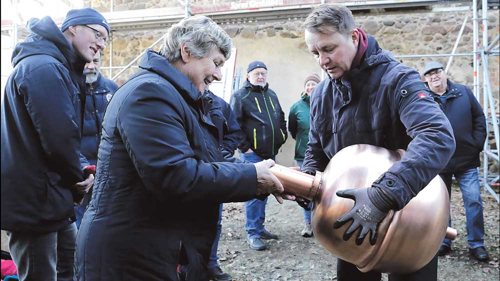 Turmbekrönung in Görsdorf