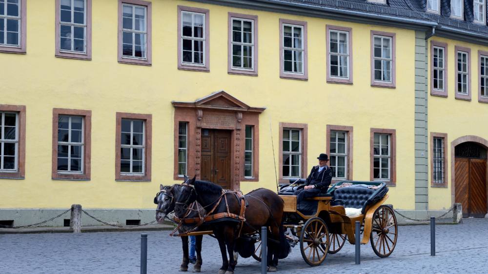 Hier wohnte Johann Wolfgang von Goethe 50 Jahre lang – das barocke Goethehaus in Weimar