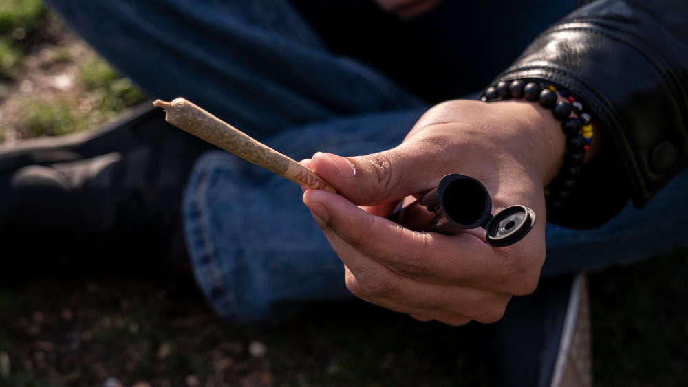 Cannabis-Verbraucher sollen nicht weiter kriminalisiert werden