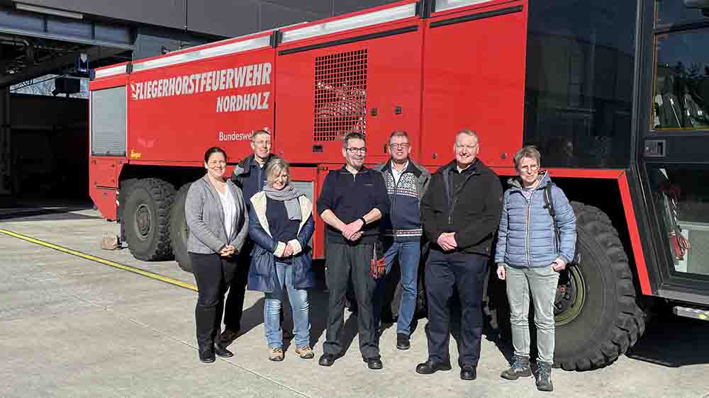 Teilnehmende am Praktikum bei der Nordholzer Standortfeuerwehr