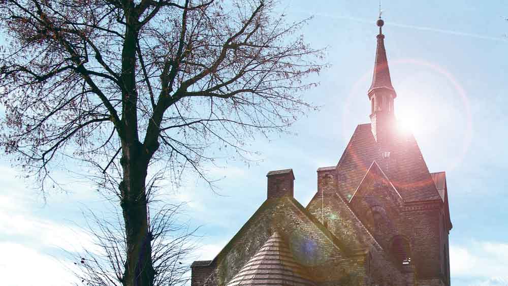 Hauptamtliche und Ehrenamtliche Gemeindekirchenräte in Illmersdorf (Foto: Dorfkirche), Meinsdorf und Werbig waren aufgefordert herauszufinden, was ihnen an ihrer Kirche wichtig ist und was sie sich für die Zukunft wünschen