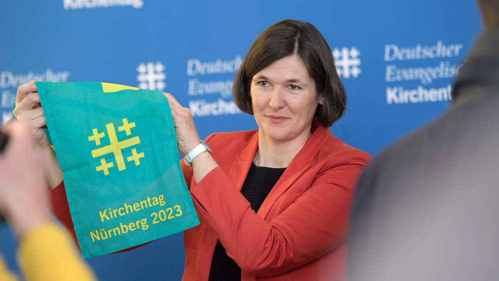 Kristin Jahn, Generalsekretärin des Deutschen Evangelischen Kirchentags, betont die Notwendigkeit politischer Freiheit bei der Gestaltung des Programms des DEKT