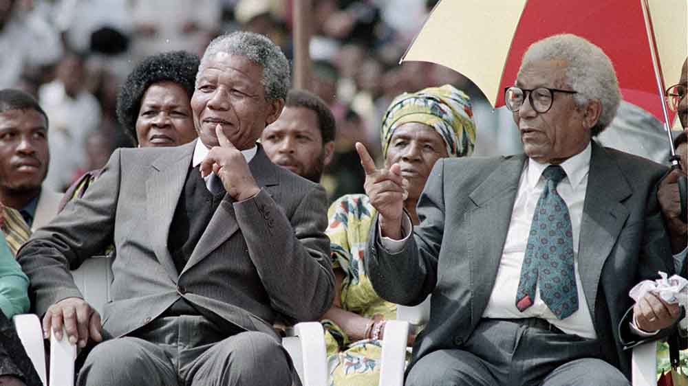 Walter Sisulu (re.) mit seinem Weggefährten Nelson Mandela