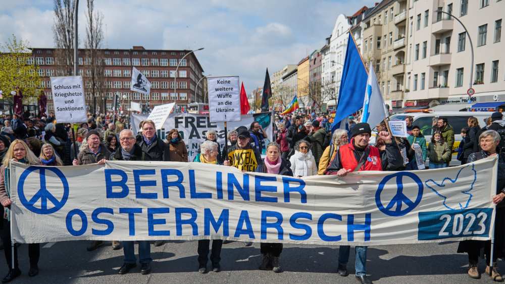 Der Berliner Ostermarsch stand in diesem Jahr unter dem Motto "Den Frieden gewinnen - nicht den Krieg"