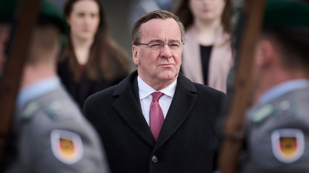 Aus Sicht von Johann Wadephull (CDU) bleibt Pistorius mit seinem Wehrdienstmodell deutlich hinter seinen eigenen Ankündigungen zurück