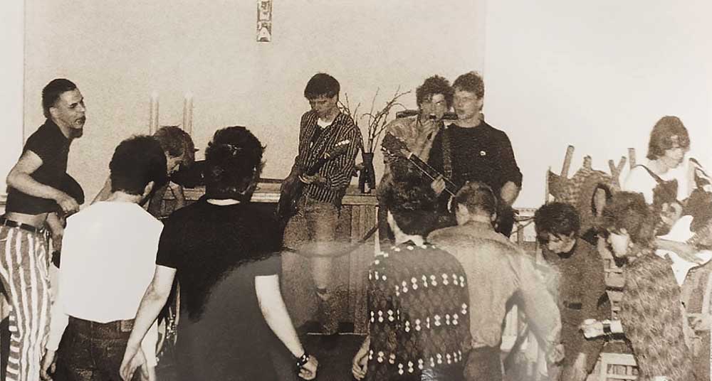 Konzert der „Toten Hosen“ in der Erlöserkirche am 27. März 1983