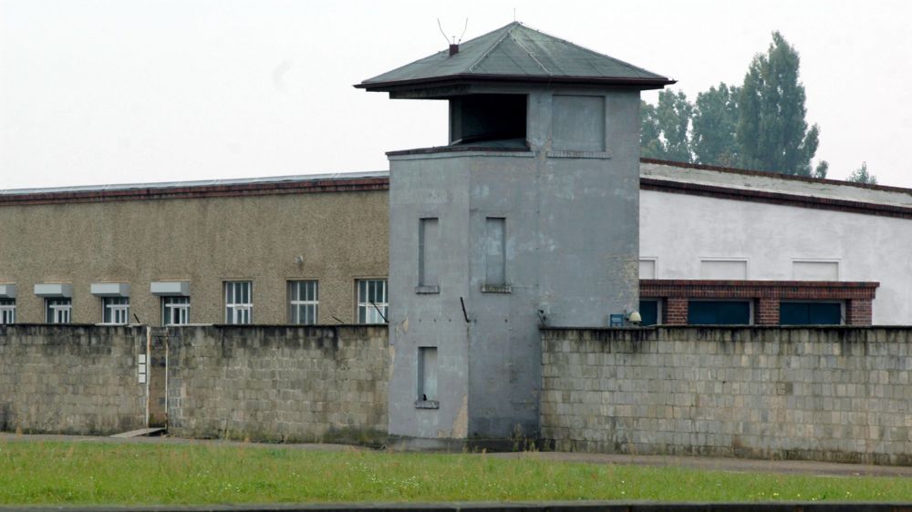 Hier war Josef. S ein „willfähriger und effizienter“ Unterstützer des Massenmords – ein Wachturm im KZ Sachsenhausen