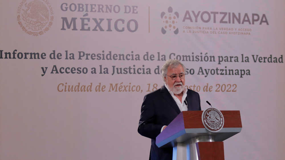 Staatssekretär für Menschenrechte und Migration, Alejandro Encinas während einer Pressekonferenz im Nationalpalast in Mexiko-Stadt (2022)