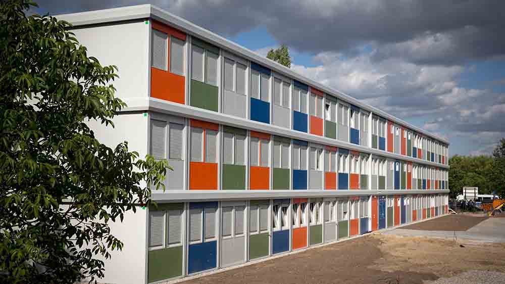 Viele Flüchtlinge kommen in Containerdörfern wie hier in Berlin unter