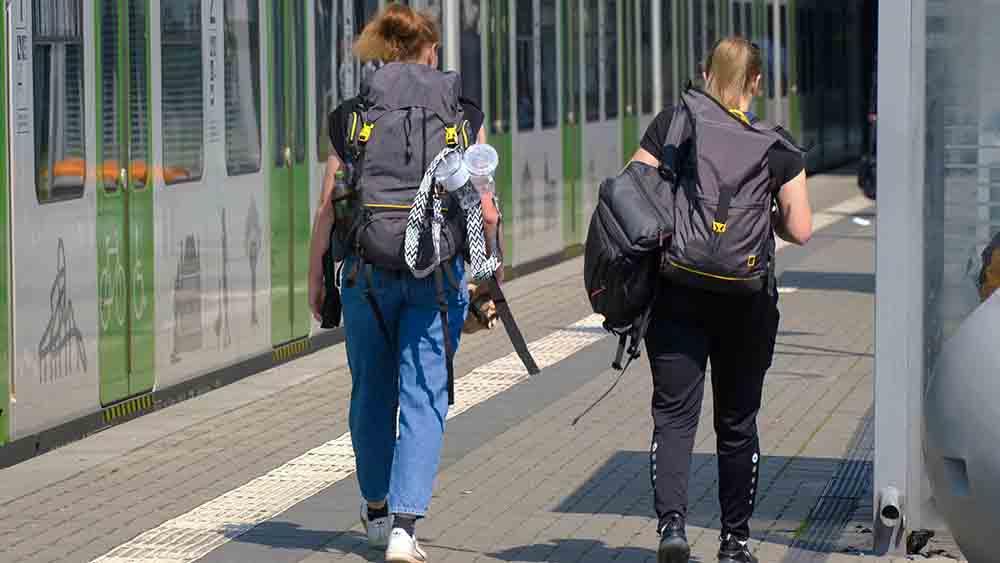 Schüler im Landkreis Oberhavel können das Deutschlandticket günstig nutzen