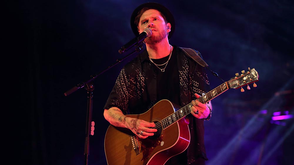 Auf Tour: Johannes Oerding im April bei einem Konzert in Berlin