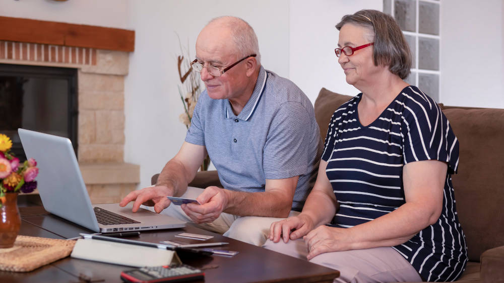 Image - Immer mehr Senioren entdecken das Online-Banking