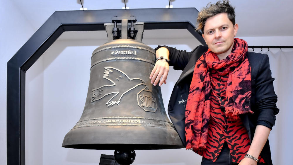 Der irisch-amerikanische Sänger Michael Patrick „Paddy“ Kelly hat das Projekt "Peacebell" ins Leben gerufen