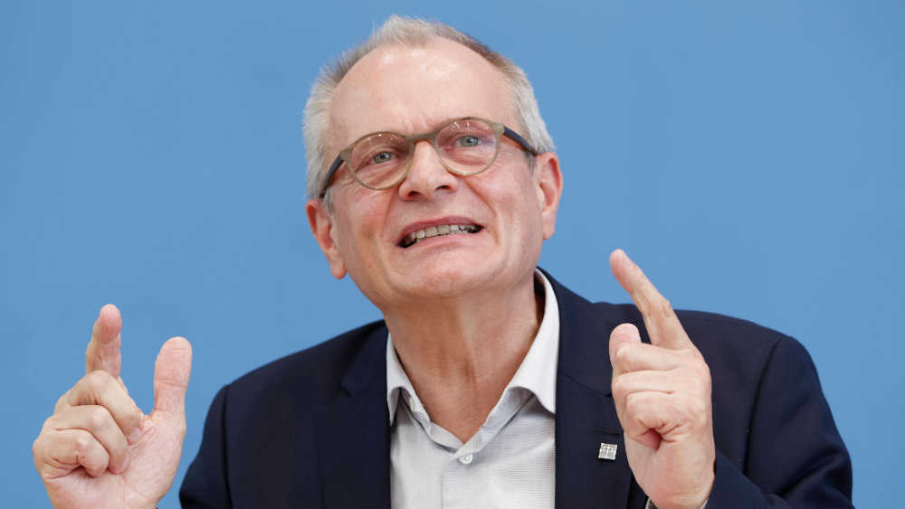 Diakonie-Präsident Ulrich Lilie fordert eine neue Debatte über Kindergrundsicherung