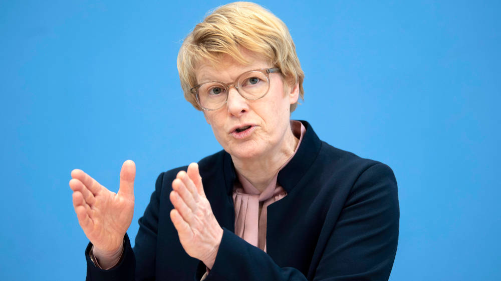 Wirtschaftsweise Grimm möchte den Emissionshandel vorziehen