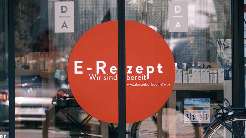 Etwa 80 Prozent der Apotheken sind zum Start dabei, auch diese Apotheke in Düsseldorf