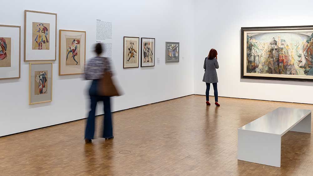 Auch Gemälde sind in Köln ausgestellt