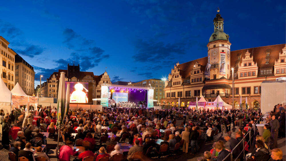 Die Open-Air-Bühne beim Leipziger Bachfest besuchten viele Gäste