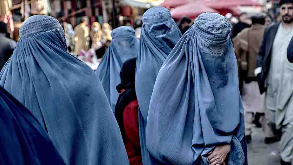 In Afghanistan wagen sich viele Frauen nur verschleiert auf die Straße