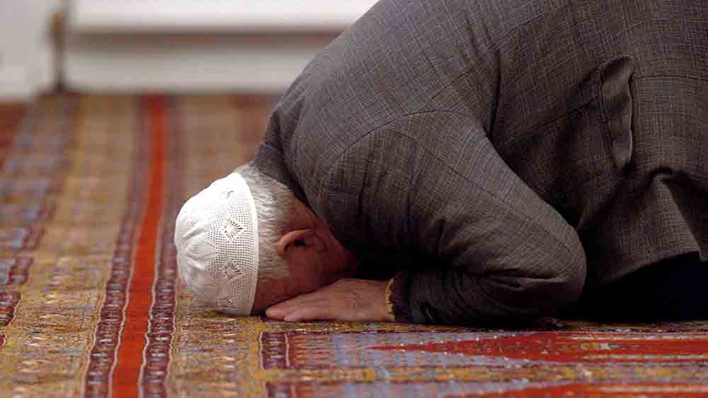 Zu einem Freitagsgebet lädt die Gemeinde in die Ditib-Moschee von Hannover (Symbolbild)