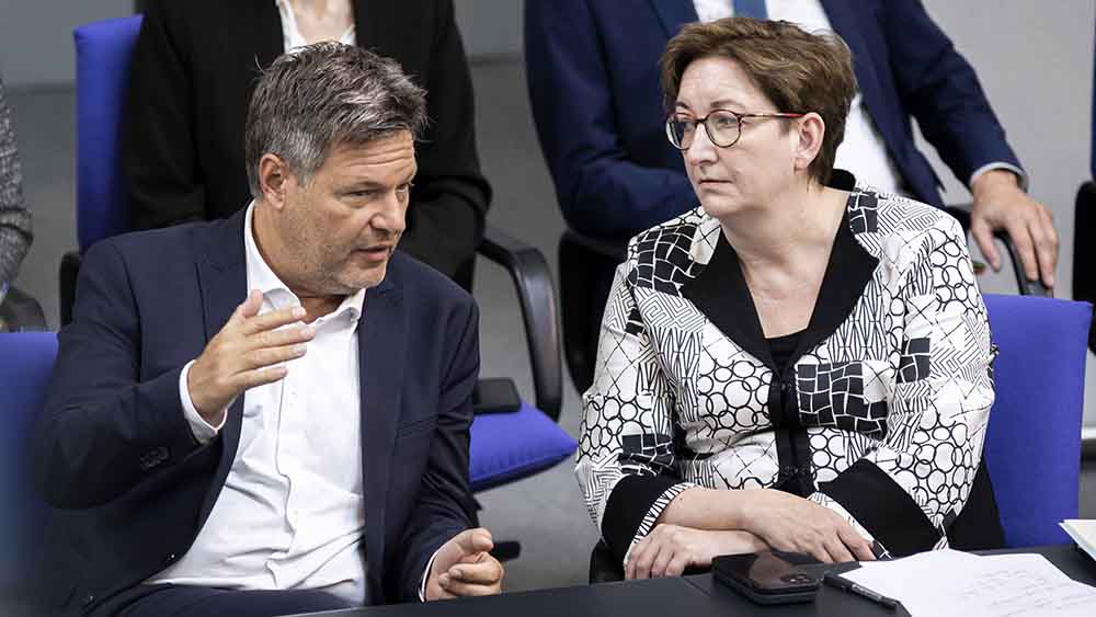 Bundeswirtschaftsminister Robert Habeck und Bundesbauministerin Klara Geywitz standen im Bundestag Rede und Antwort