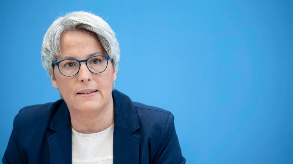 Die Journalistin Kerstin Claus ist seit 2022 die Unabhängige Beauftragte für Fragen des sexuellen Kindesmissbrauchs 