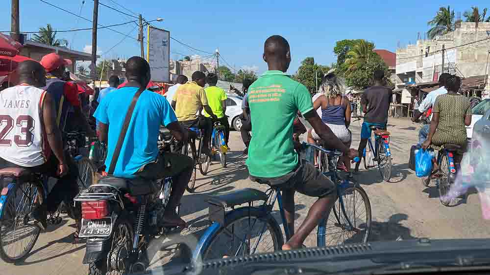 In Quelimane haben Zweiräder Vorrang