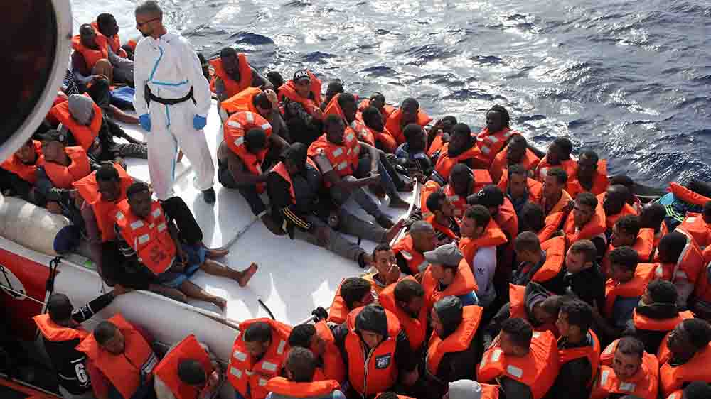 Nur Flüchtlinge mit Glück werden im Mittelmeer gerettet (Archiv)