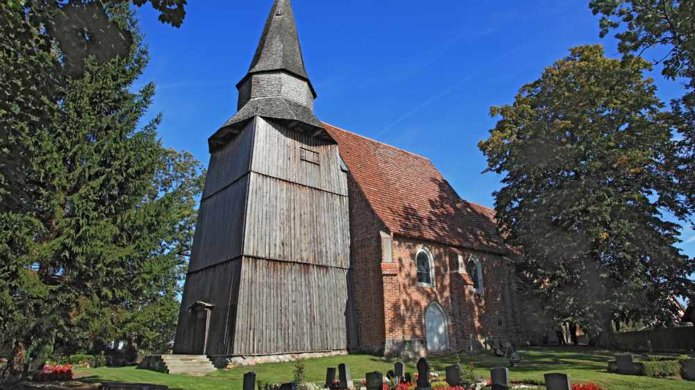 Die Dorfkirche in Neu Boltenhagen, Mecklenburg-Vorpommern
