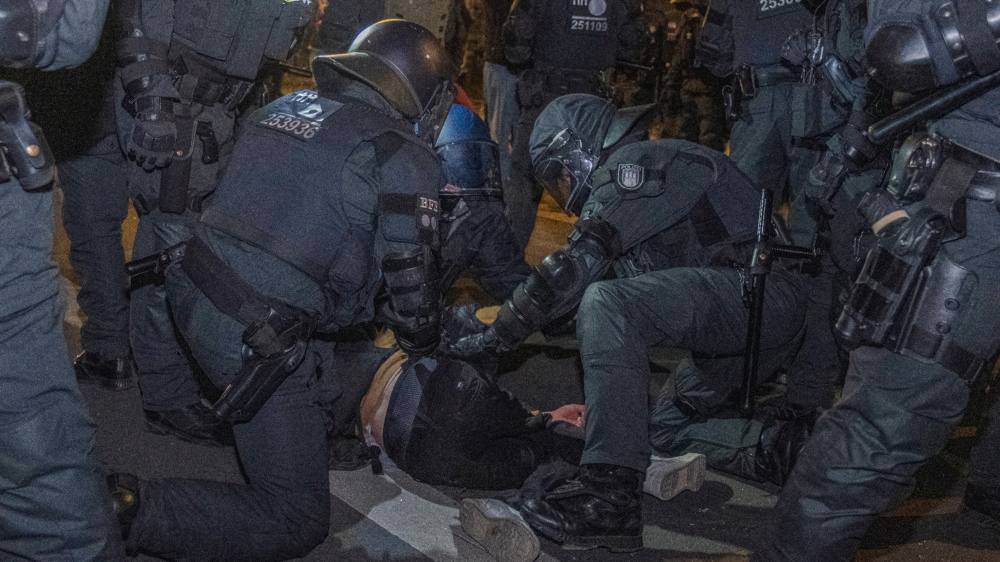 Image - Polizei gibt linken Demonstranten Schuld an Einkesselung