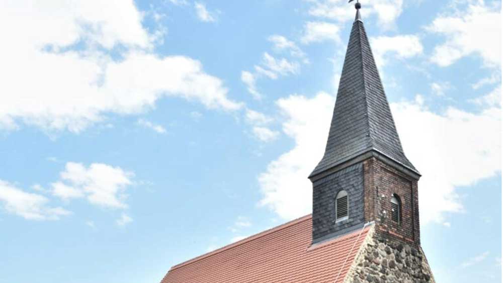 Kirchturm Dorfkirche Zeuden