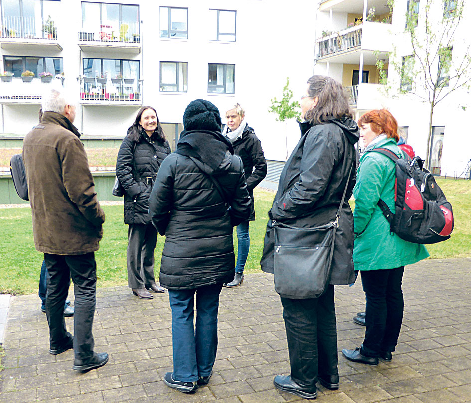 Image - Höfisches Dorfleben mitten in der Stadt