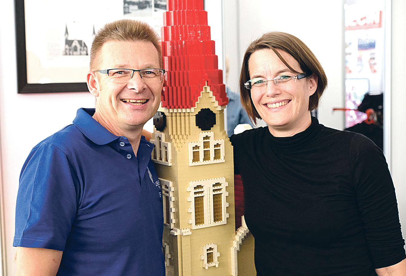 Image - Gesangbuch und Ersatzreifen