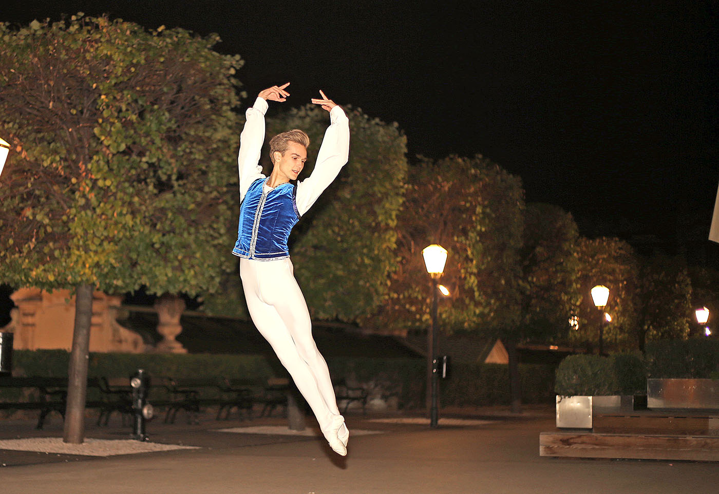 Image - Dem Tourette davongetanzt