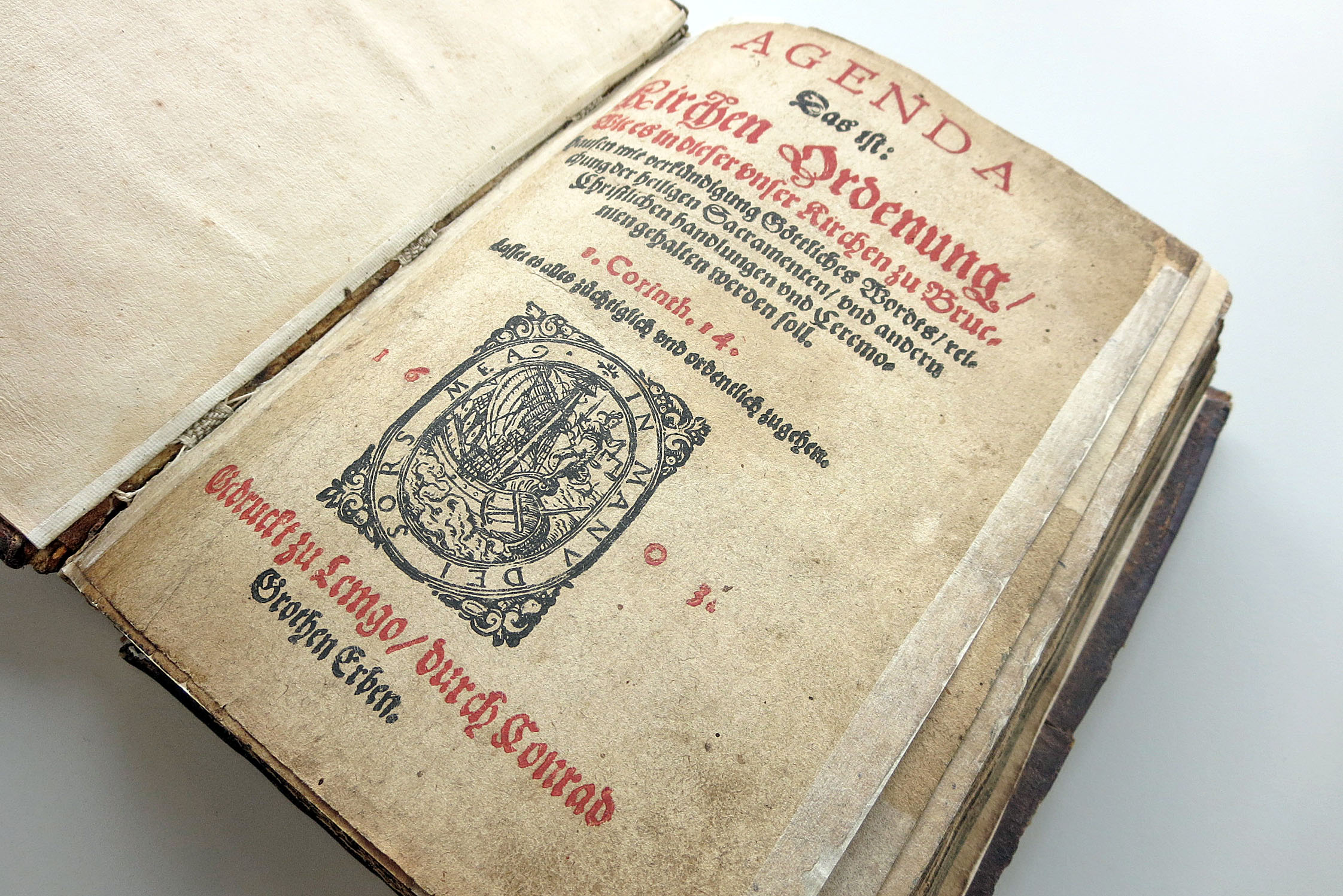 Image - Starke Frau mit starkem Glauben