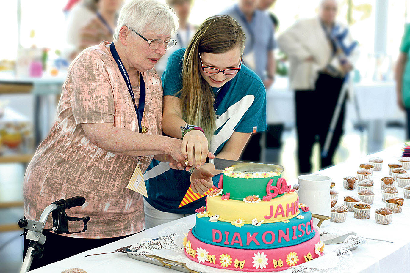 Image - Bunt und vielschichtig wie die Jubeltorte