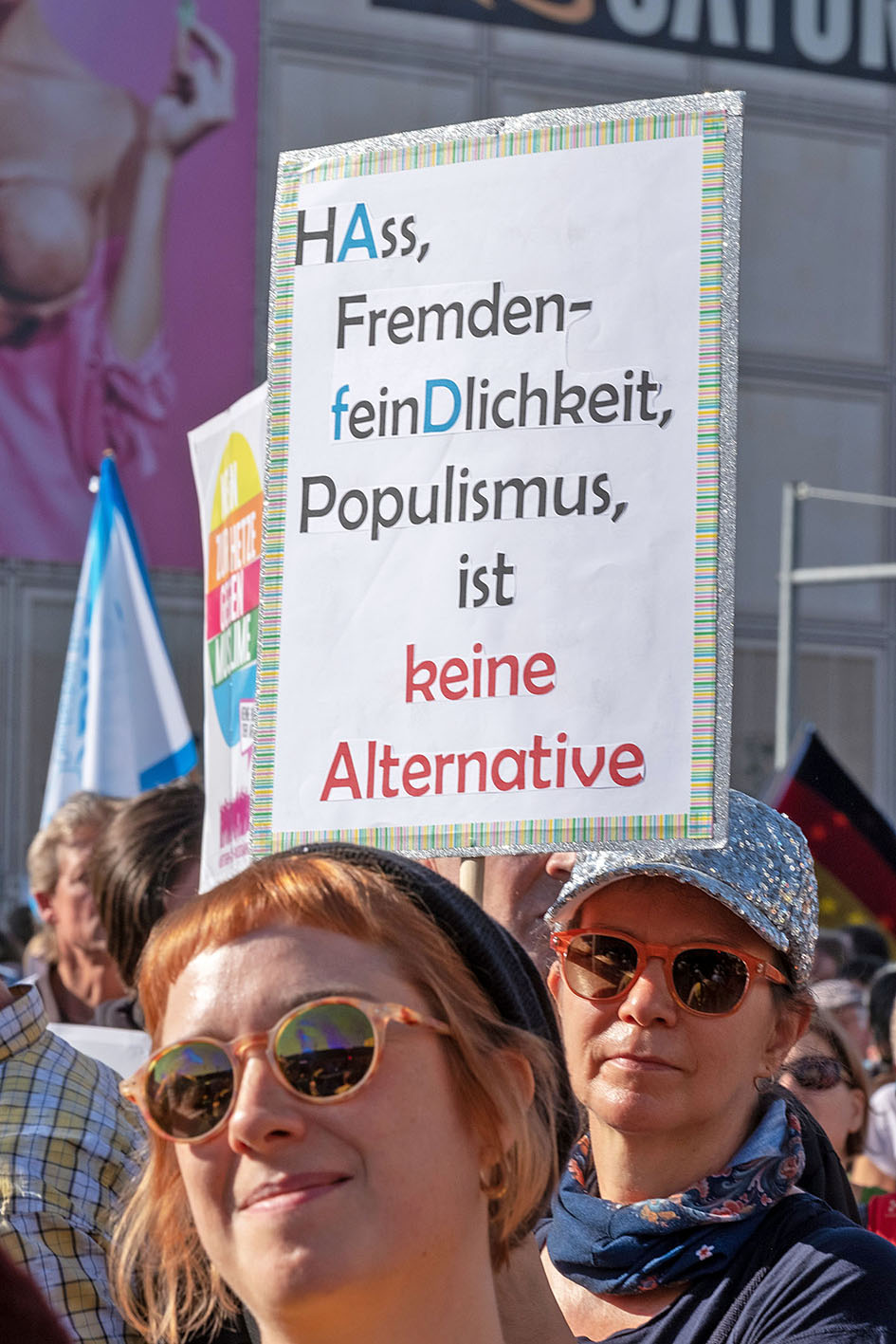 Image - Tabu gebrochen