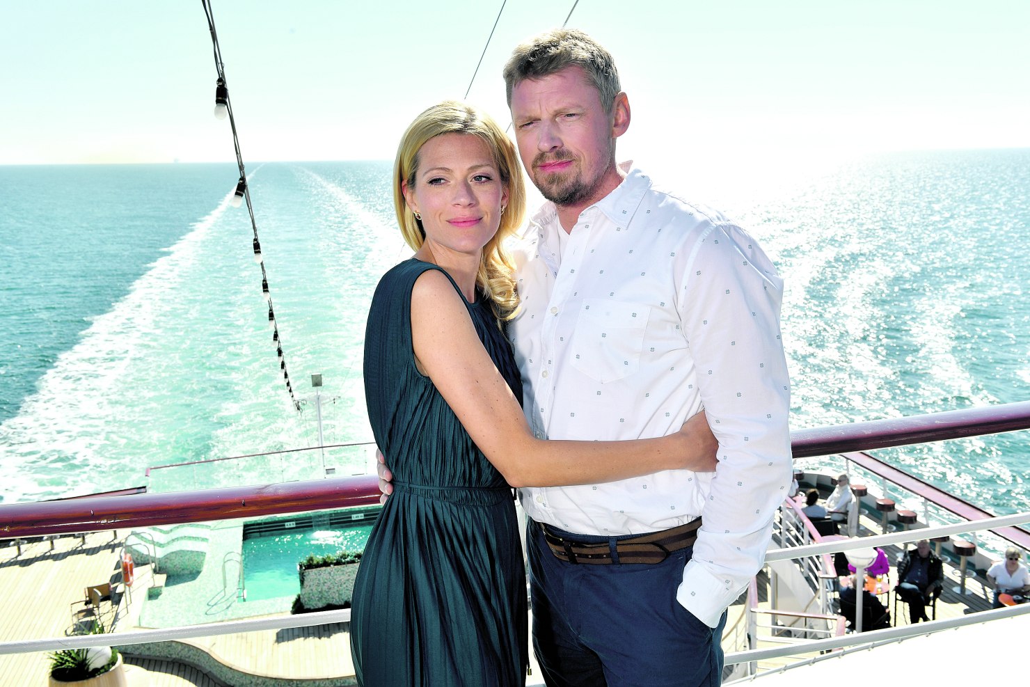 Image - Ein Kuss bei Windstärke acht