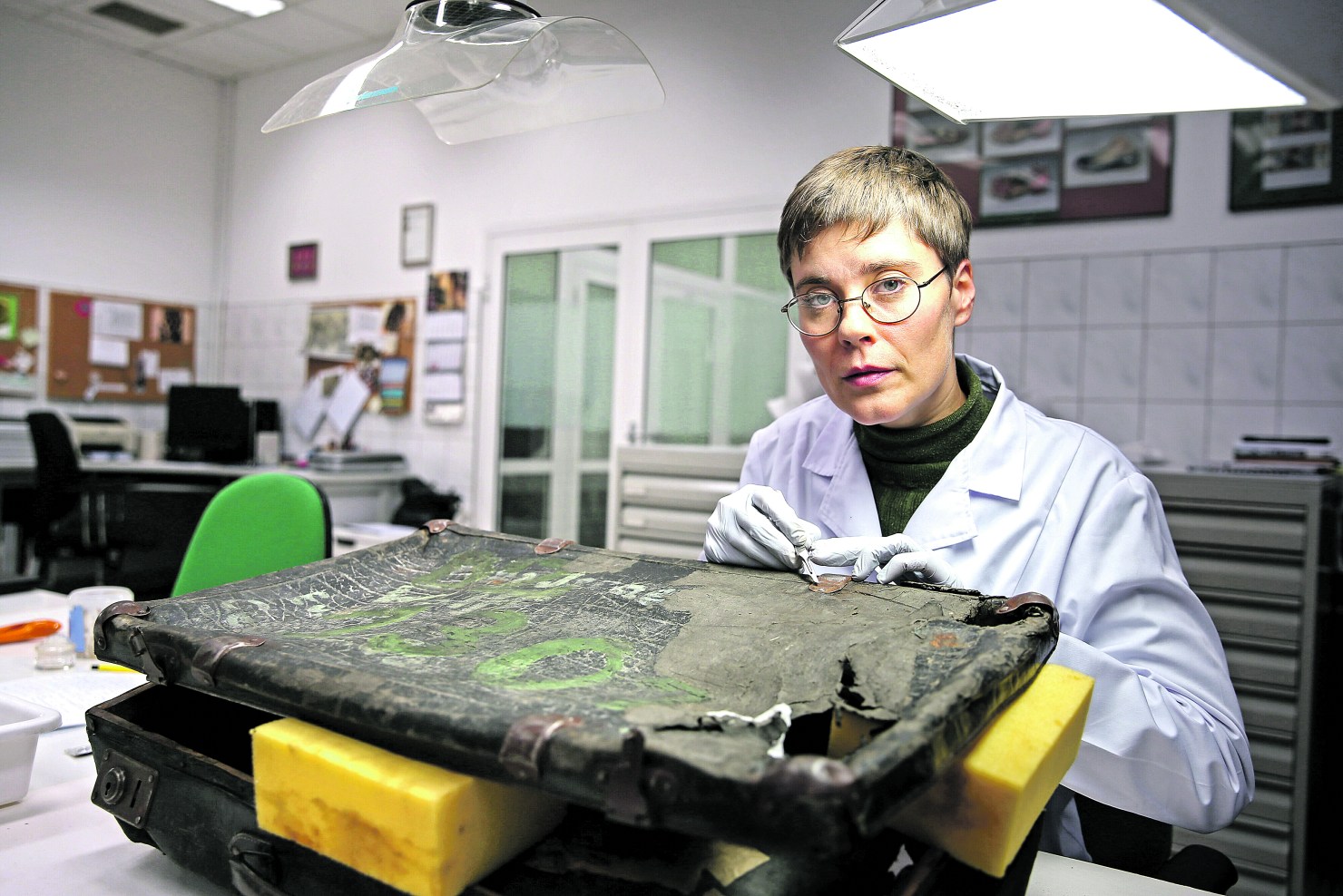 Image - Löcher in der Geschichte