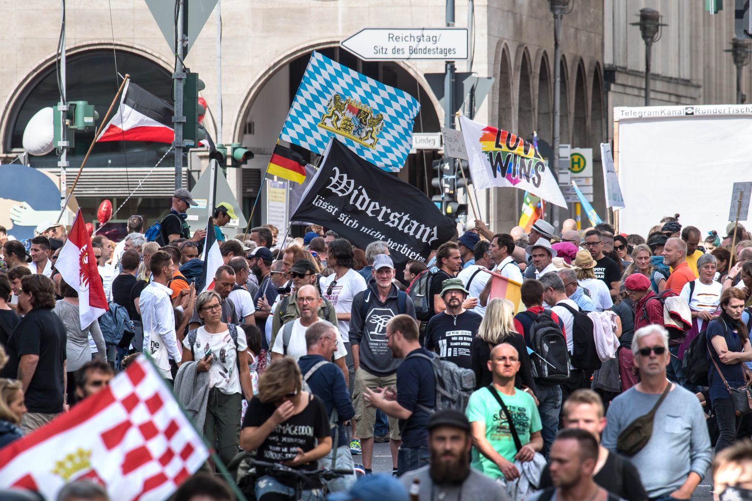 Image - Demonstranten nicht als «Covidioten» brandmarken