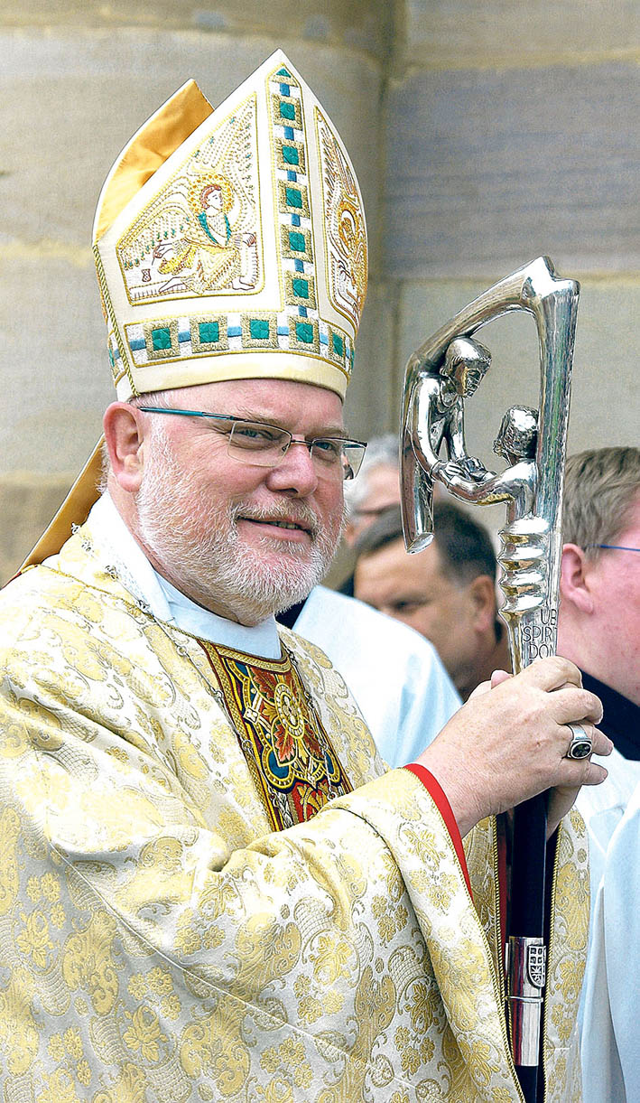 Image - Ohne Mitra und Hirtenstab