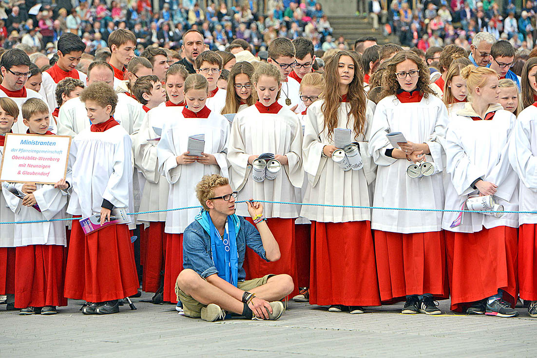 Image - Rücktrittsforderung an den Papst
