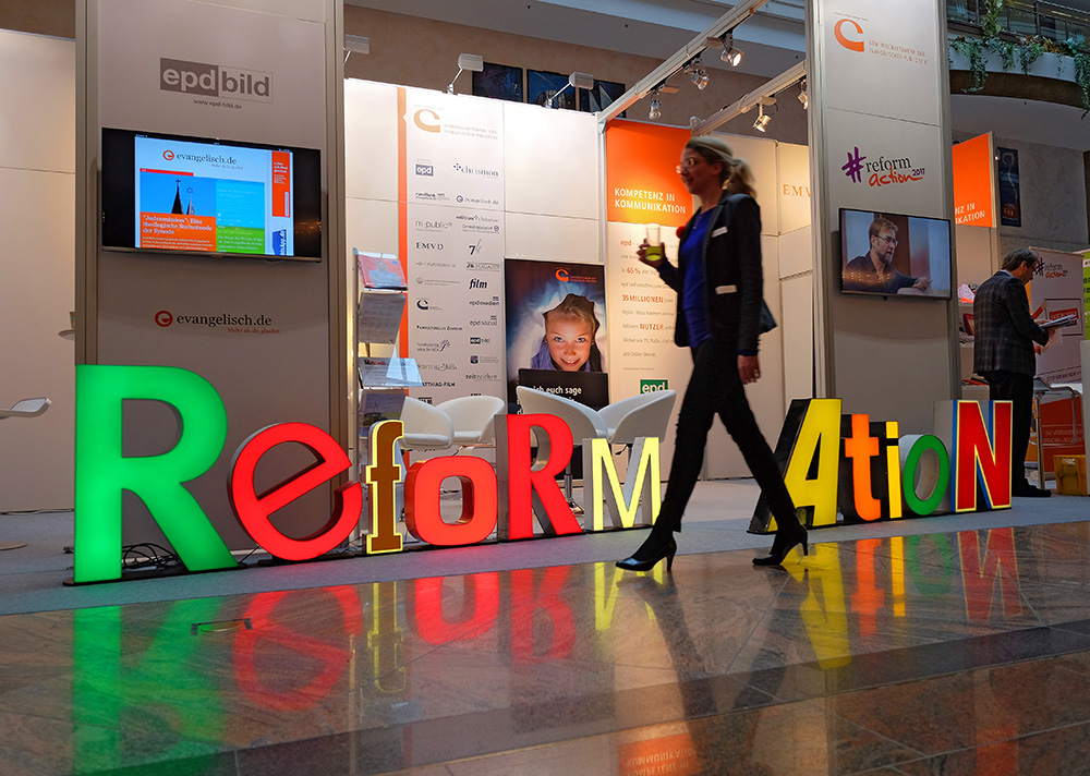 Image - Gelbe Karte für die Synode